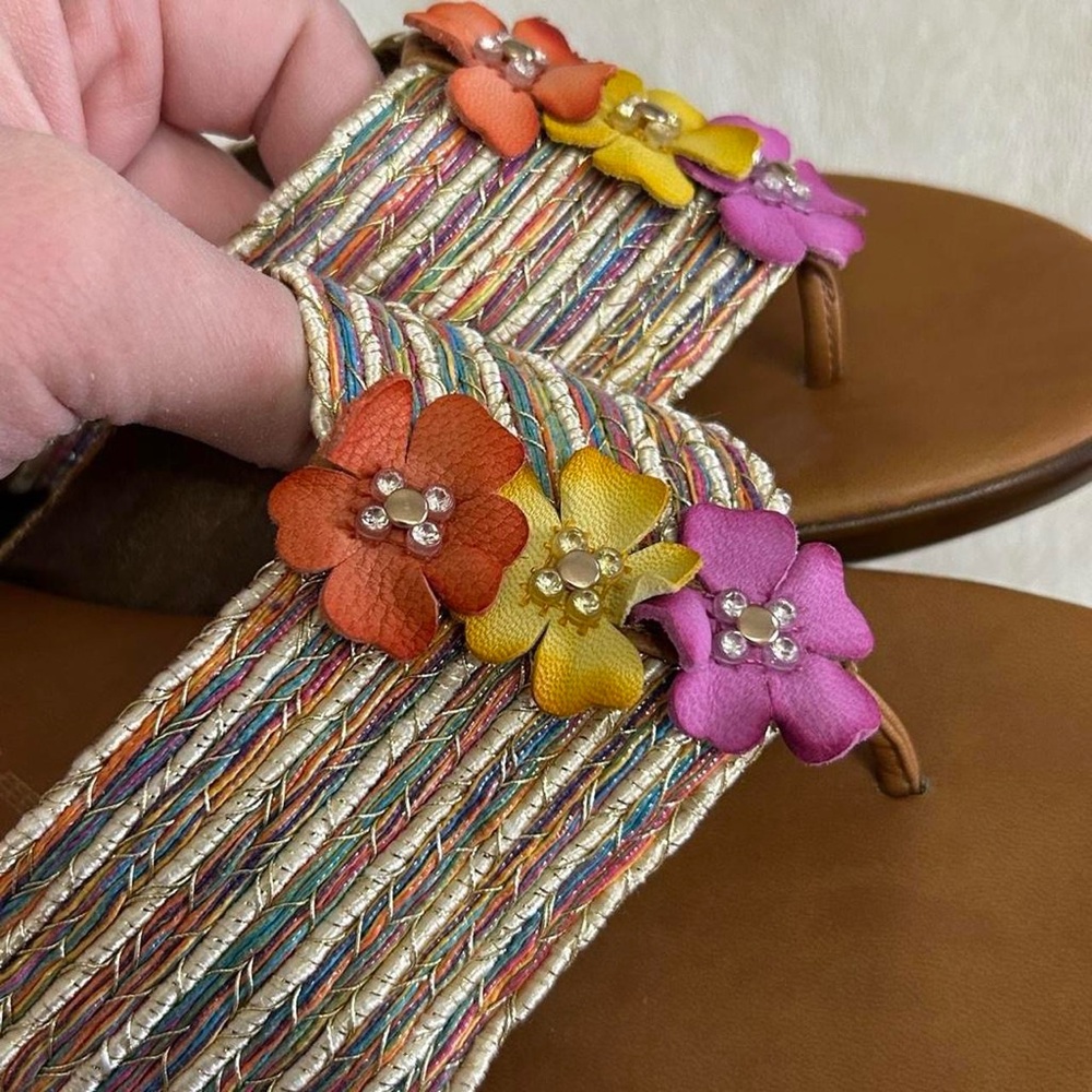 Italian Shoemakers sandals with colorful flower embellishments and beads Size 9 - Picture 8 of 8
